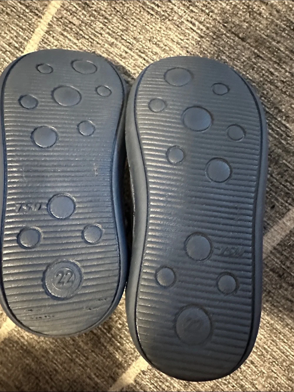 Like new Jacadi sandals size 22